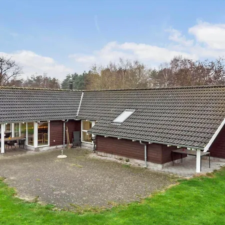 M235-vaeggerlose-kaninstien-33 Casa de Férias Bøtø By